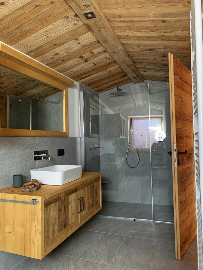 Grizzly Haus Panzió Varena Kültér fotó