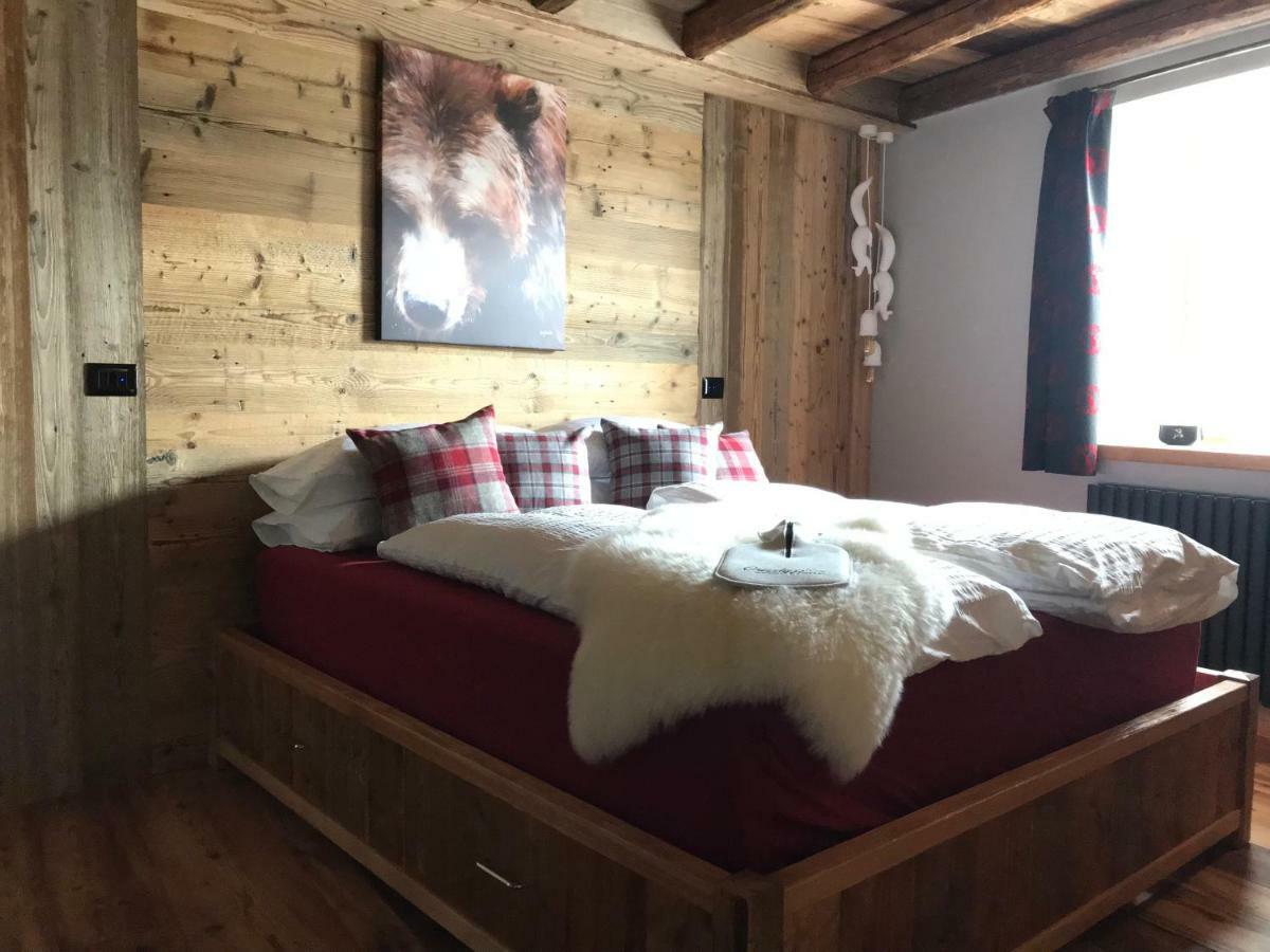 Grizzly Haus Panzió Varena Kültér fotó