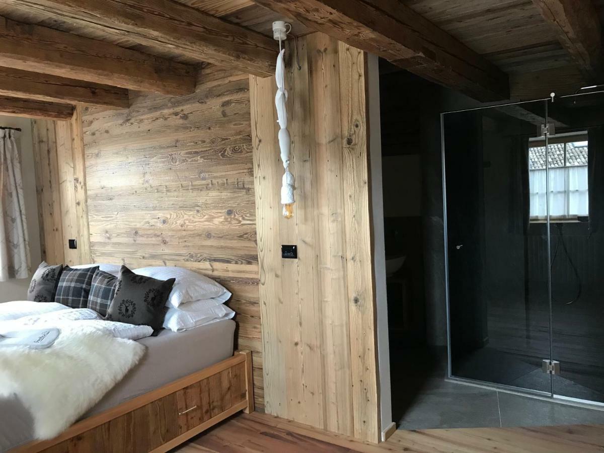 Grizzly Haus Panzió Varena Kültér fotó